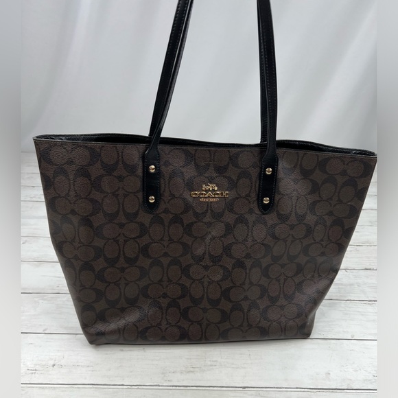 Coach Large Brown Signature Leather Tote Bag [E1966] - Picture 1 of 13